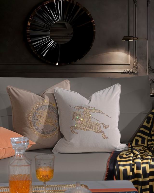 Burberry Cushions 45X45cm 18